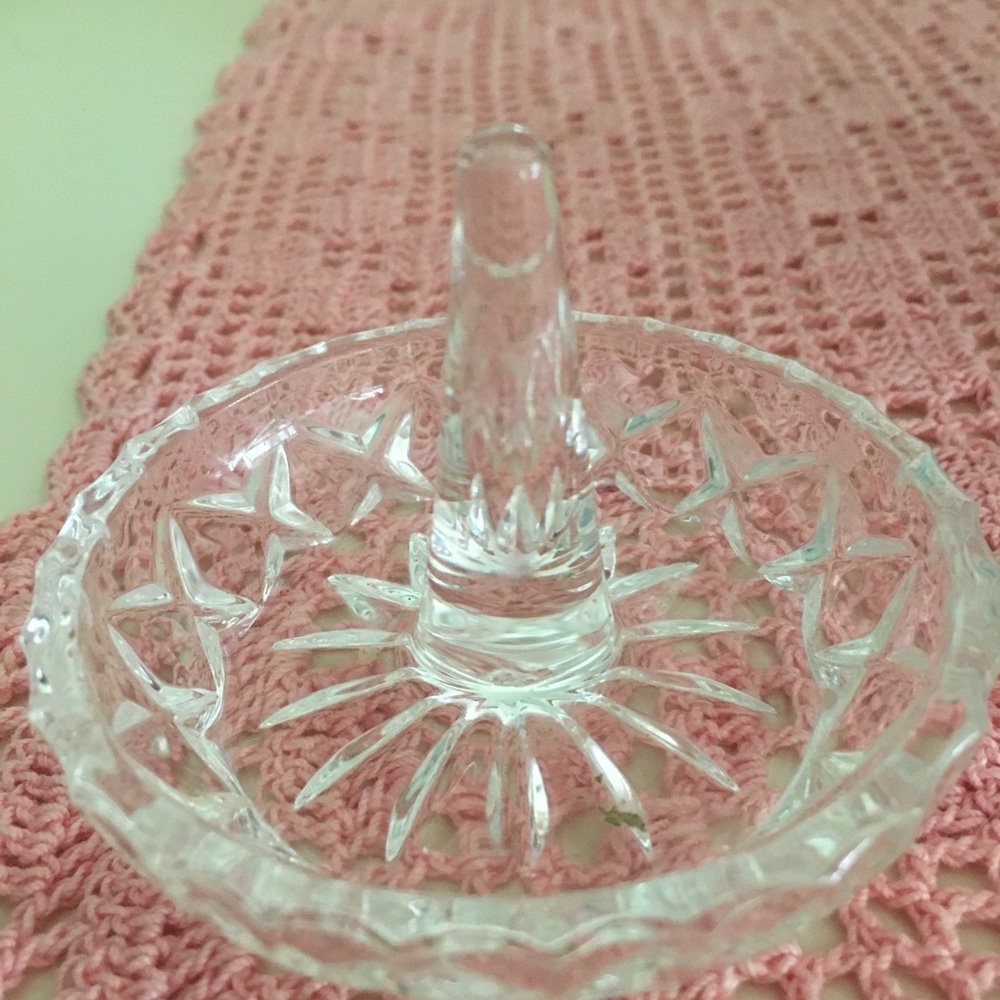 Cut class ring and jewelry holder